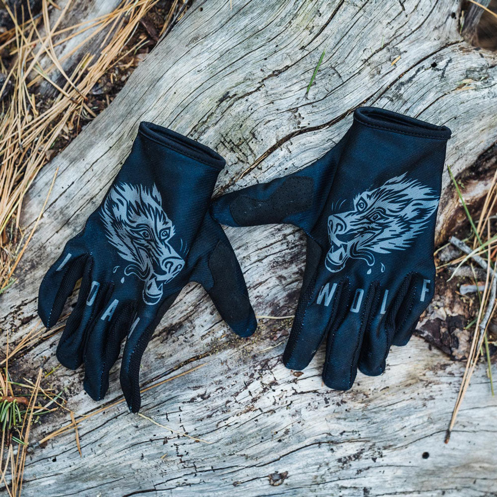 SAVE YOUR FINGERS! Wolf Finger Stall and Casting Glove